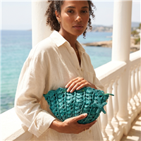 Mar Y Sol Shelley Crocheted Raffia Straw Seashell Clutch w Starfish Charm